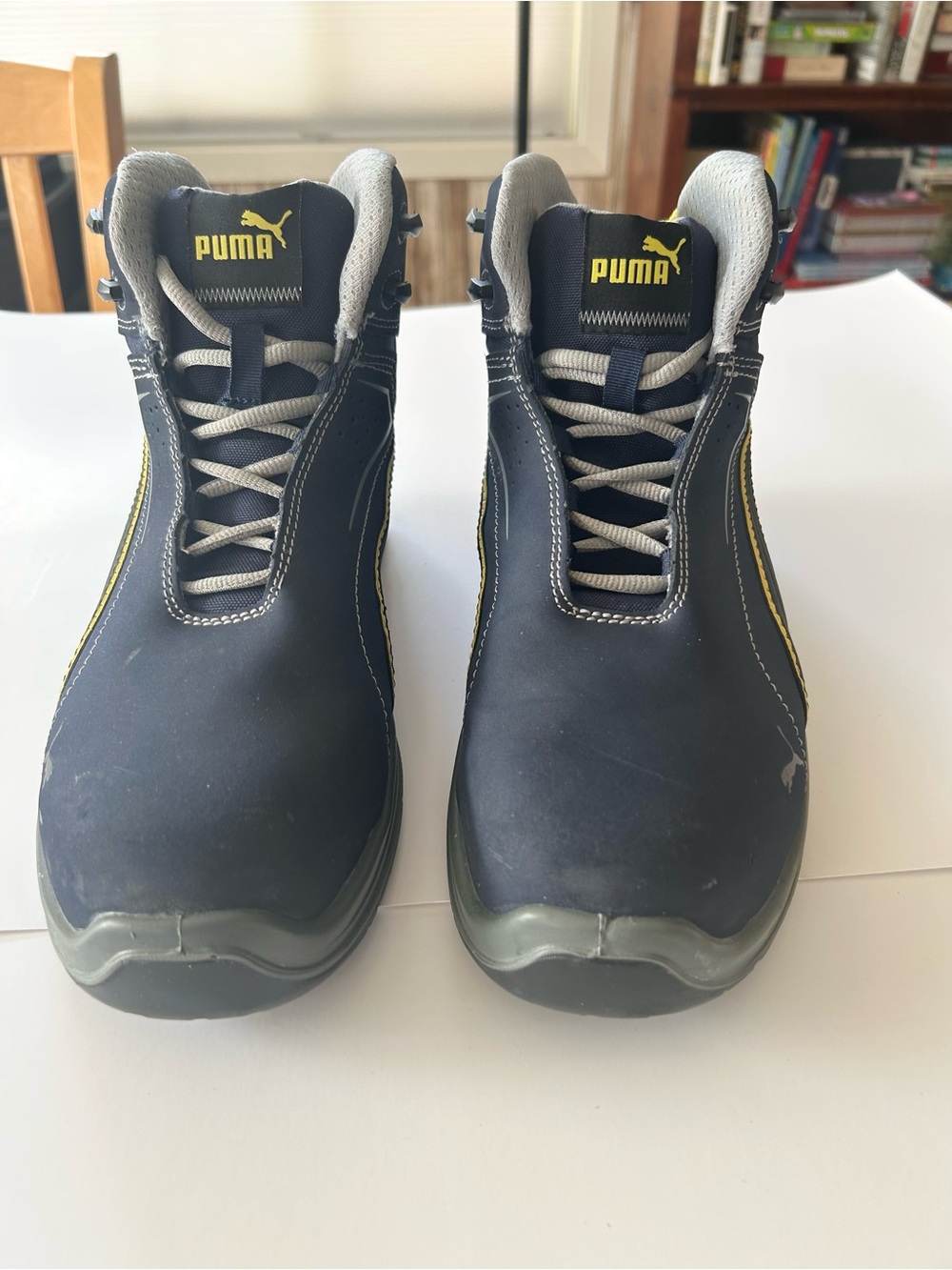 Puma 632630 Touring Blue Mid Safety Leather Work Shoe Slip Oil Resistant Size 9